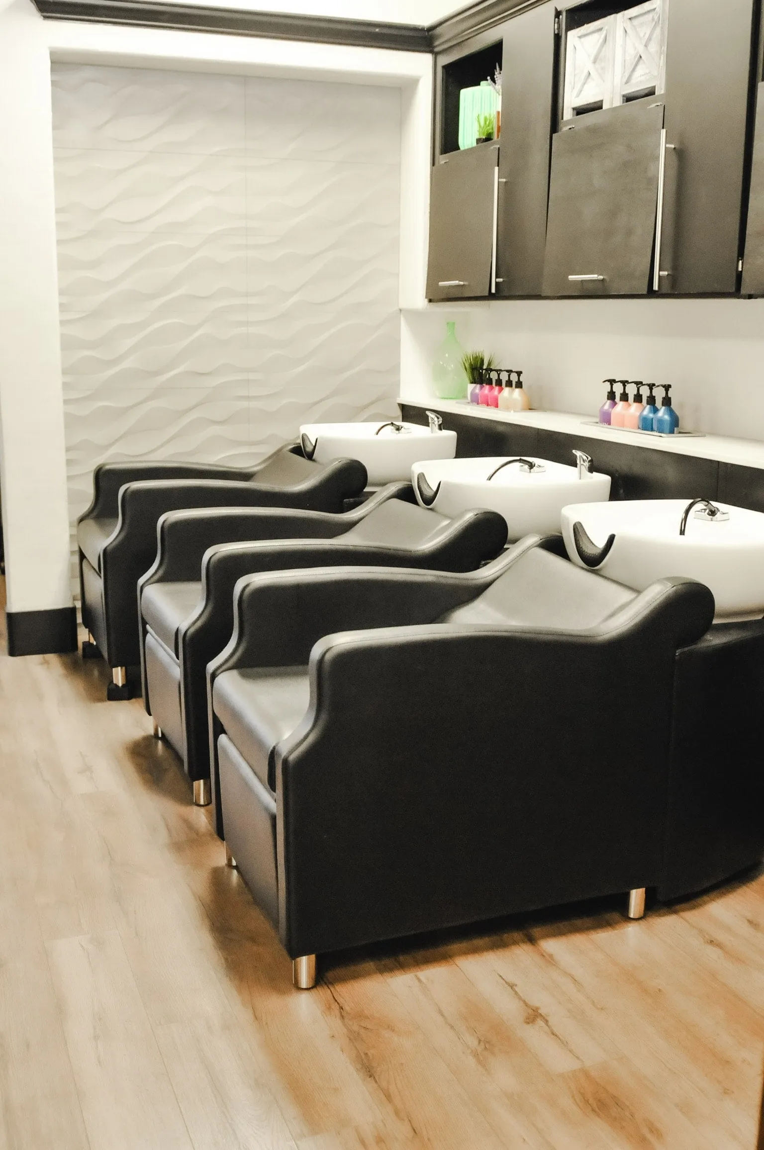 Comfortable shampoo and wash stations inside D & S Styling salon in Folsom, CA